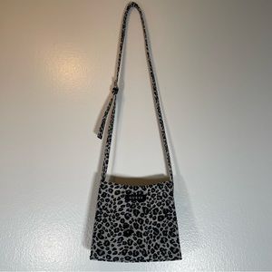 Small Y2K Style Guess Crossbody Purse Leopard